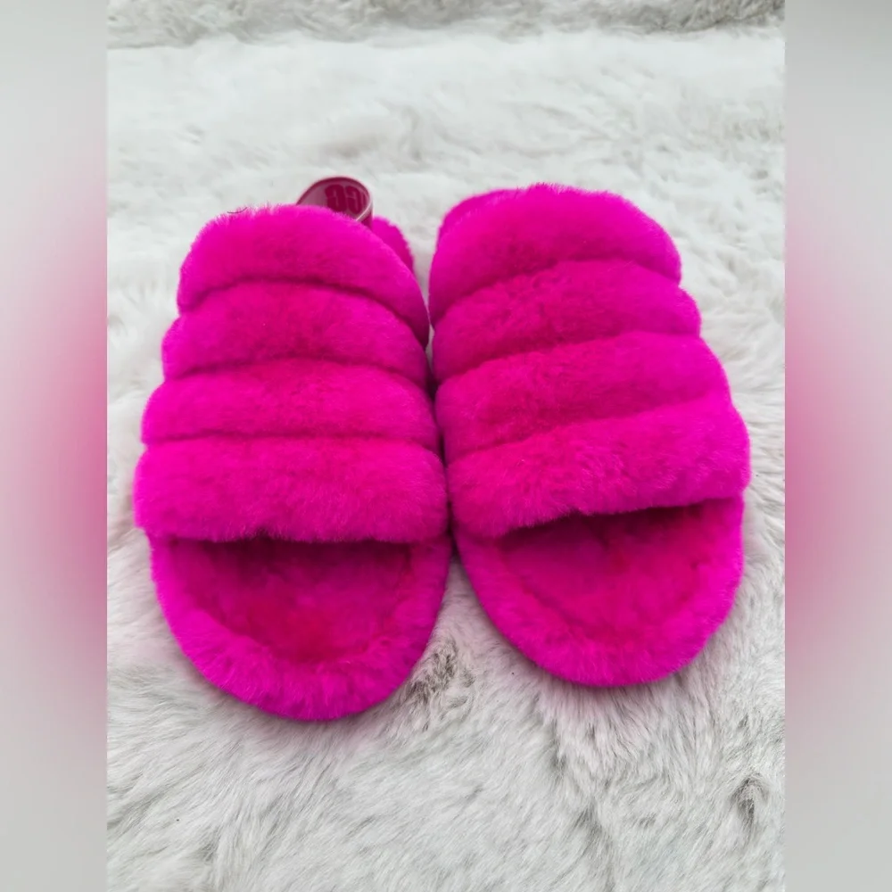 UGG Oh Yeah platform girls slides size 3 sheepskin pink‎ NWOT